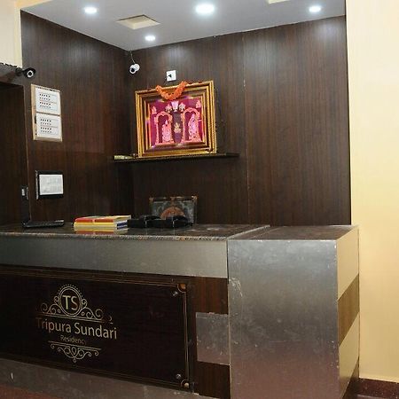 Отель Tripura Sundari Residency Madanapalle Экстерьер фото