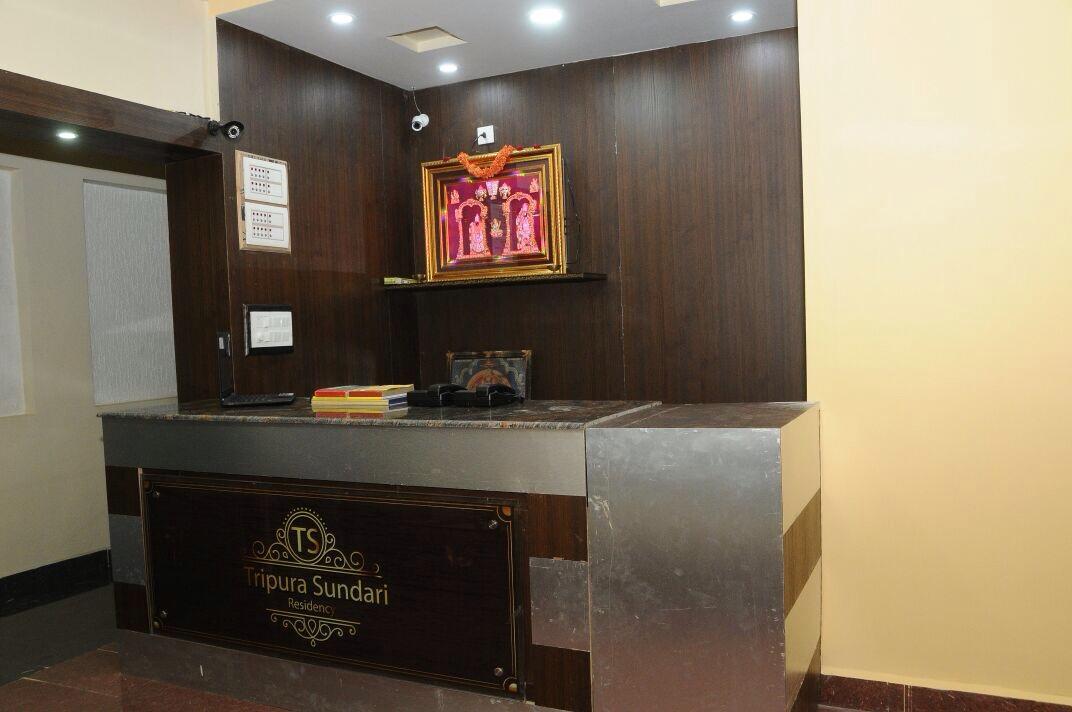 Отель Tripura Sundari Residency Madanapalle Экстерьер фото