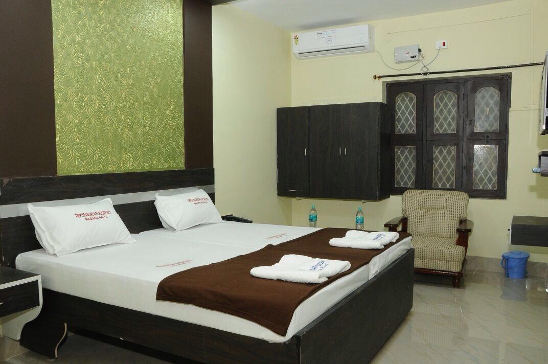 Отель Tripura Sundari Residency Madanapalle Экстерьер фото